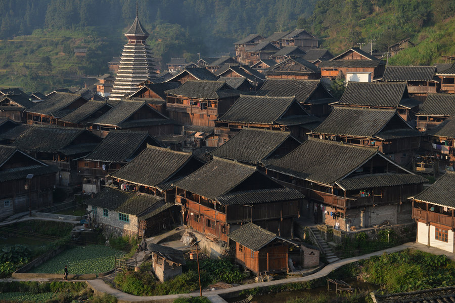 冯骥才：传统村落空心化，怎么办